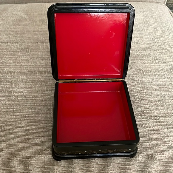 Rare Vtg USSR Russian FEDOSKINO Hand Painted Lacquer Wooden Box Signed by Artist - Picture 2 of 9